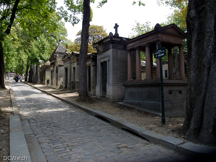 Père Lachaise Cemetery