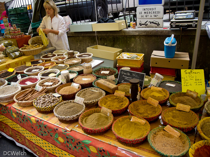 Market day  at Saint-Rémy