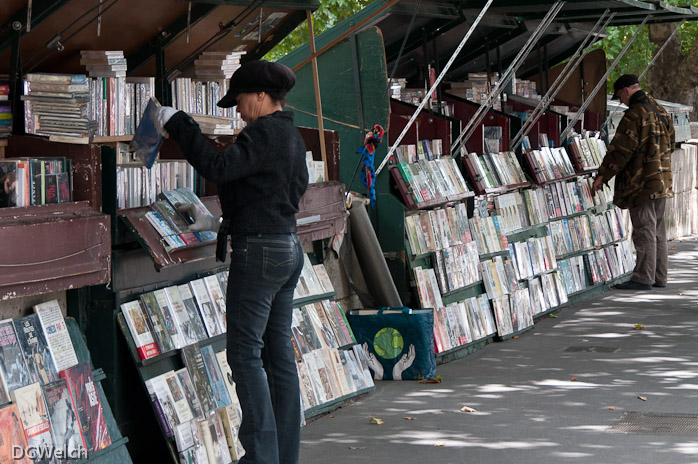 Booksellers on the quay